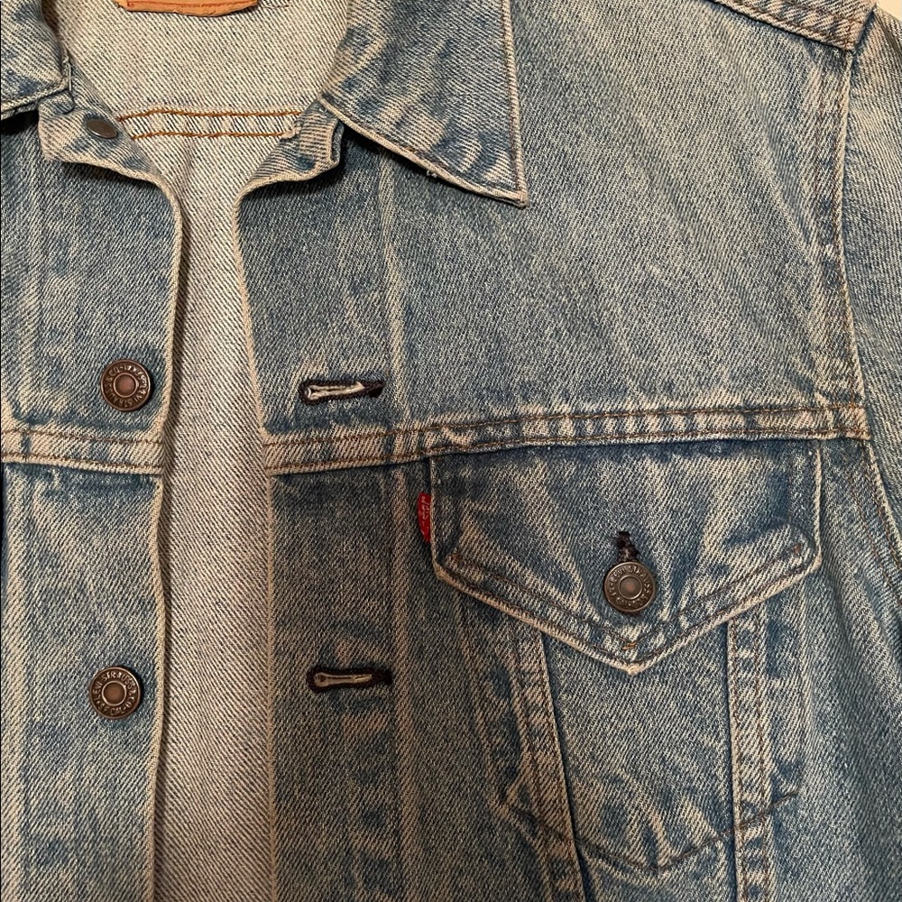 Vintage Levi’s denim jacket